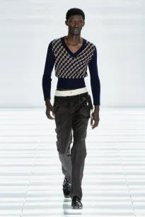 00040-prada-spring-2027-menswear-credit-gorunway