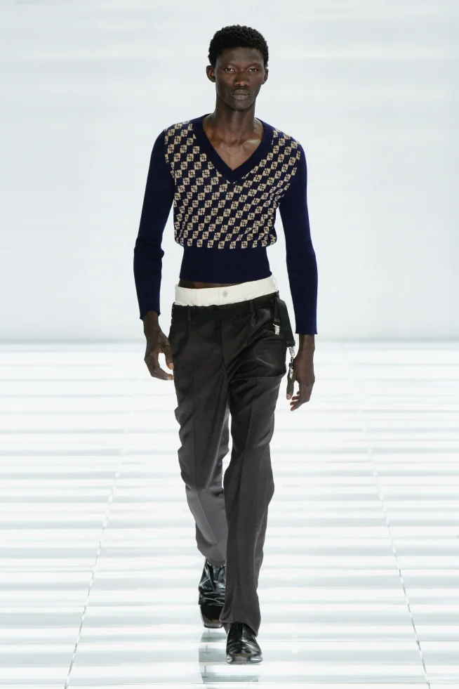 00040-prada-spring-2027-menswear-credit-gorunway