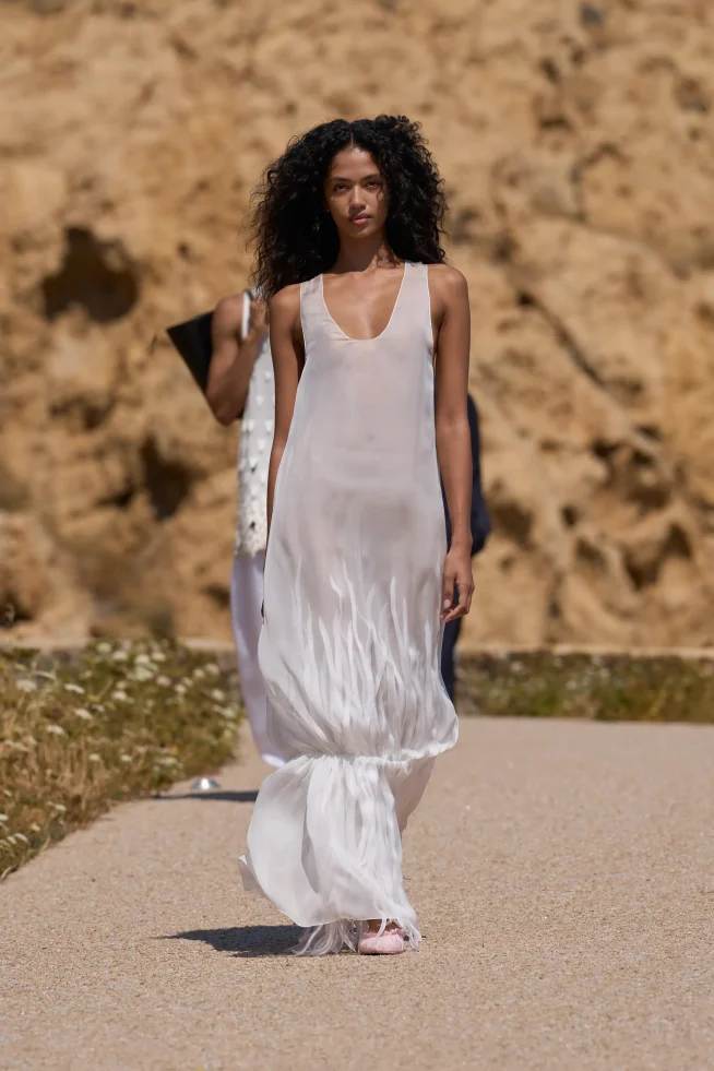 00041-jacquemus-spring-2027-ready-to-wear-credit-brand