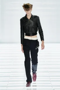 00042-prada-spring-2027-menswear-credit-gorunway