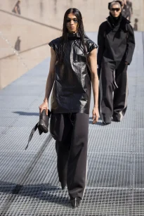 00042-rick-owens-spring-2027-menswear-credit-brand