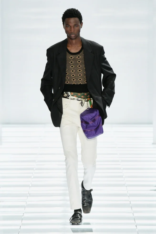 00044-prada-spring-2027-menswear-credit-gorunway