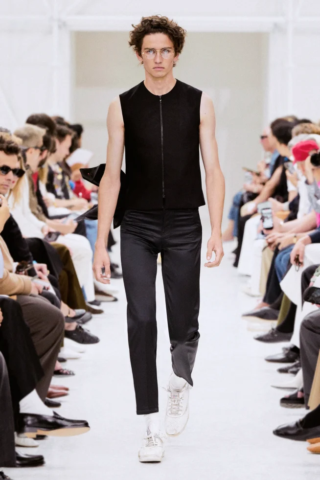 00046-celine-spring-2027-menswear-credit-brand