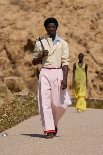 00047-jacquemus-spring-2027-ready-to-wear-credit-brand