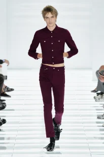00049-prada-spring-2027-menswear-credit-gorunway