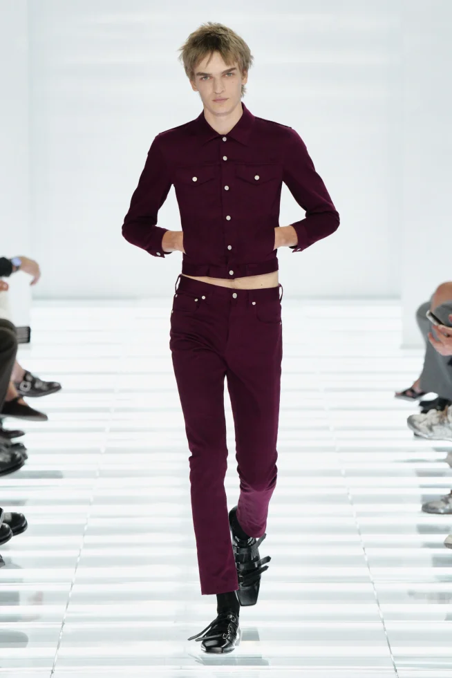 00049-prada-spring-2027-menswear-credit-gorunway
