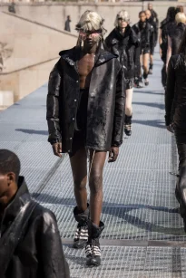 00063-rick-owens-spring-2027-menswear-credit-brand