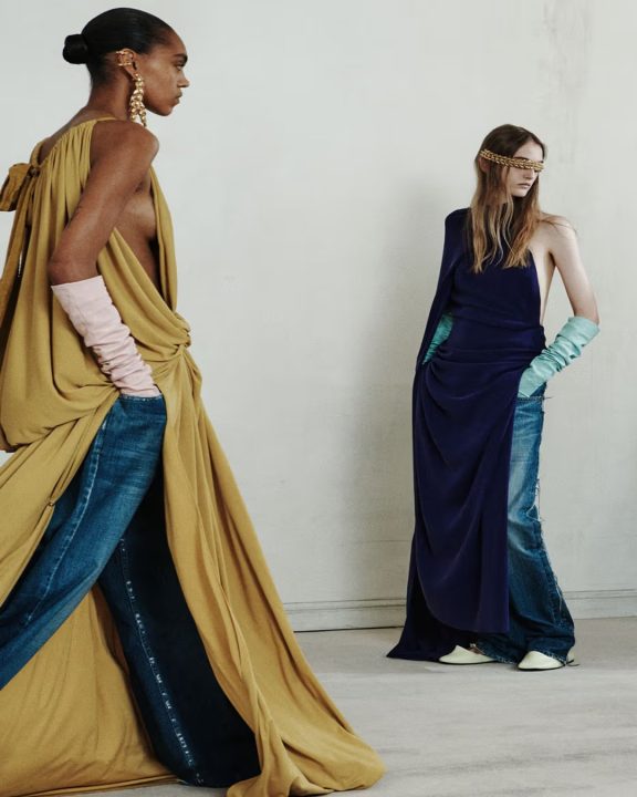 Balenciaga "Unsized – A Lightness of Being" - Foto: Divulgação