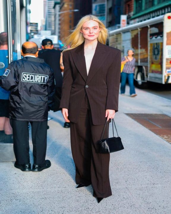 Elle Fanning Saint Laurent - Foto: Getty Images