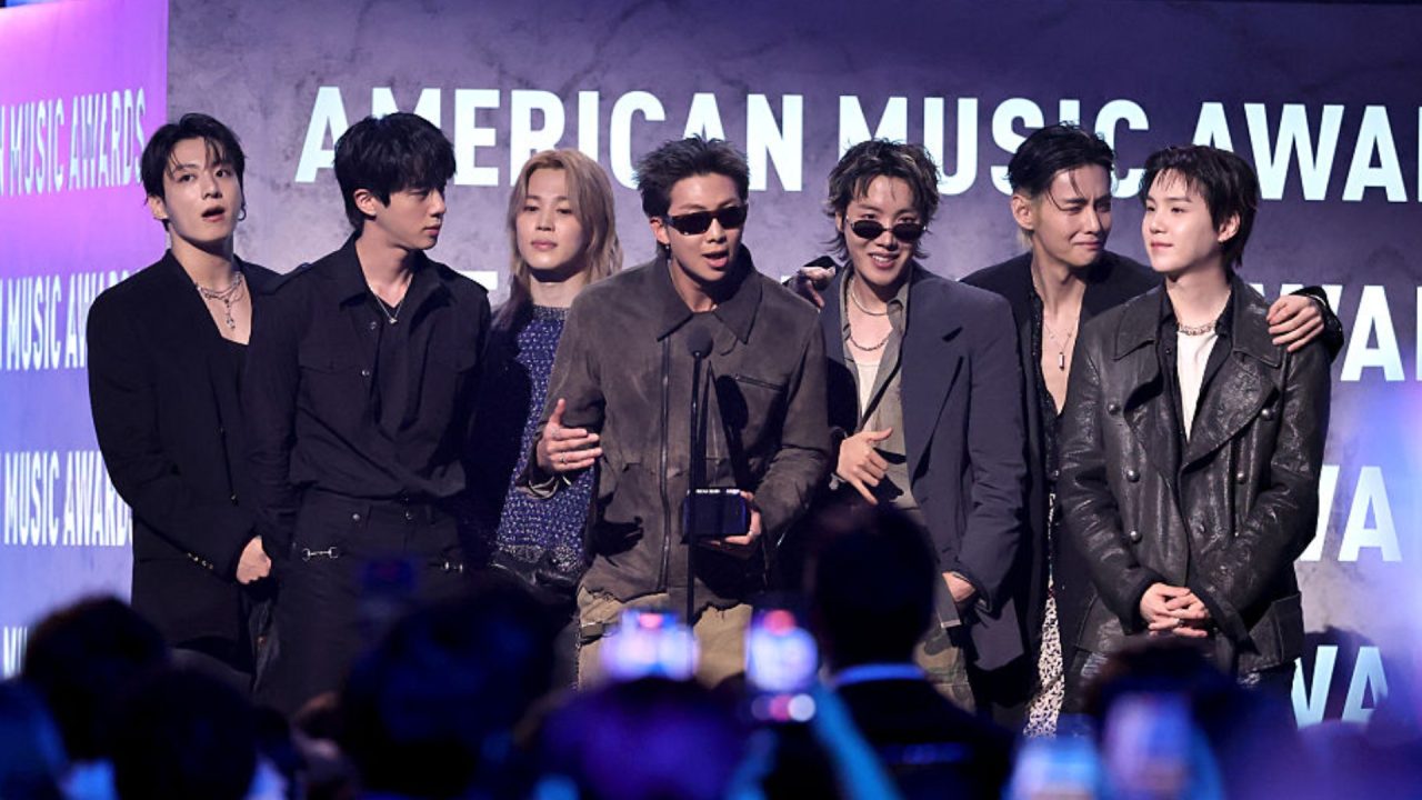 Nike anuncia parceria com o grupo sul-coreano BTS e lança coleção inédita de ‘Arirang’