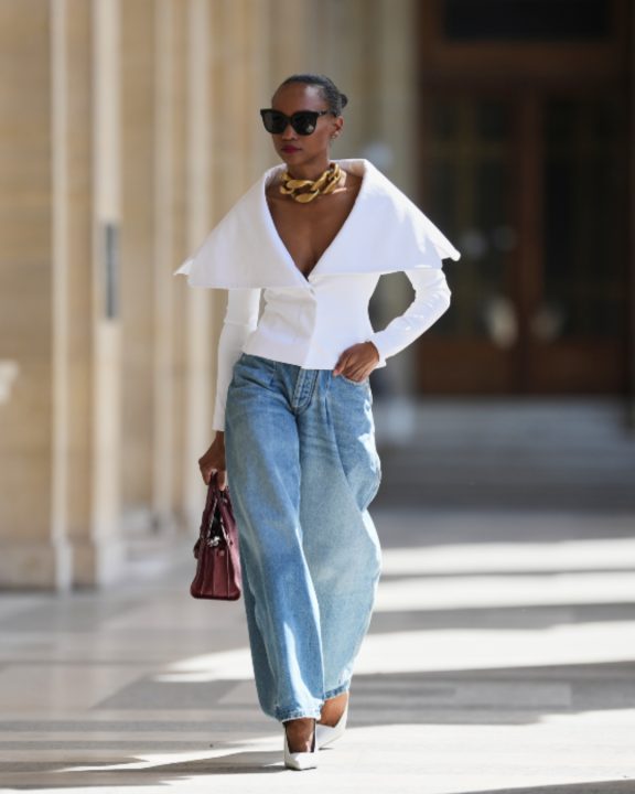 Qual a melhor calça jeans para mulheres altas