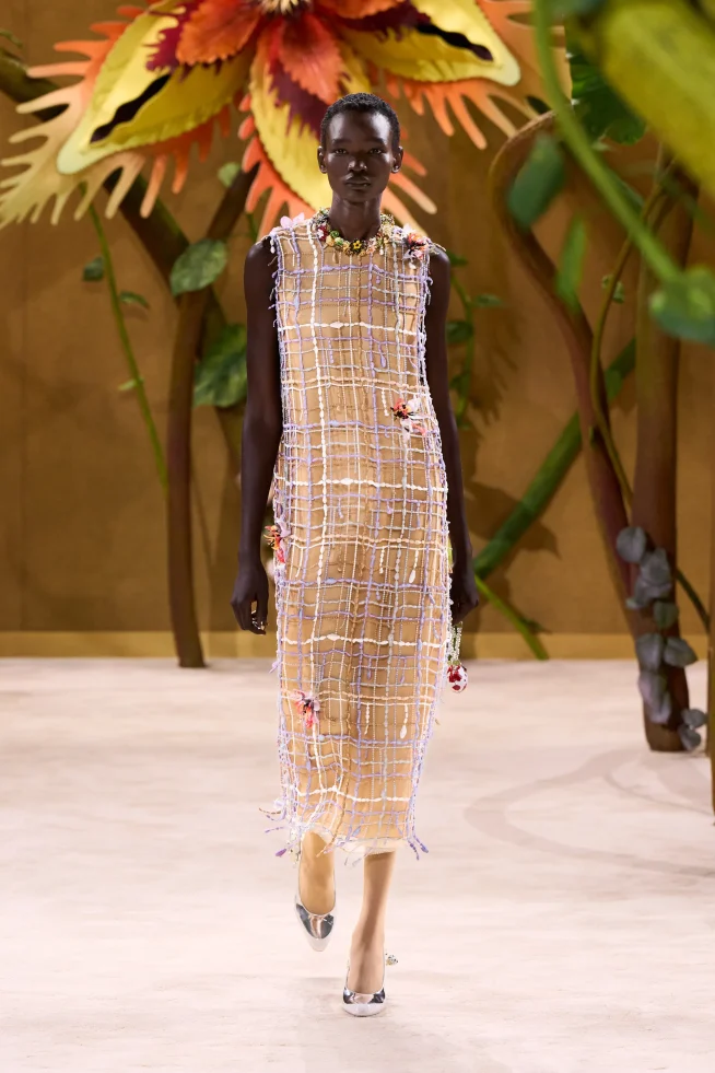00002-chanel-fall-2026-couture-credit-gorunway
