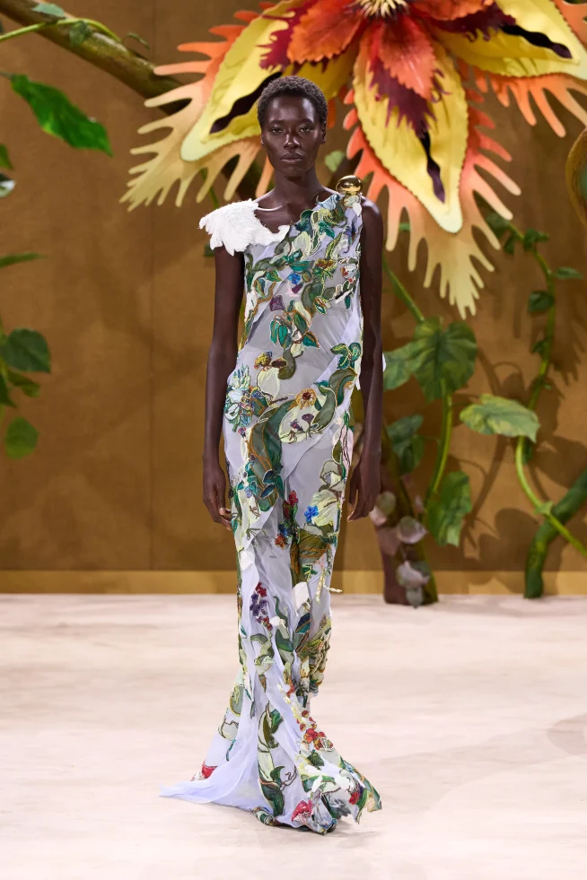 00004-chanel-fall-2026-couture-credit-gorunway