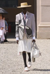 00004-thom-browne-spring-2027-menswear-credit-gorunway