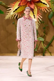 00009-chanel-fall-2026-couture-credit-gorunway