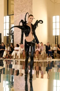 00010-schiaparelli-fall-2026-couture-credit-brand