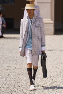 00010-thom-browne-spring-2027-menswear-credit-gorunway