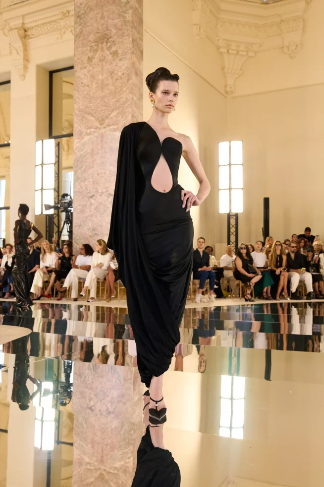 00014-schiaparelli-fall-2026-couture-credit-brand