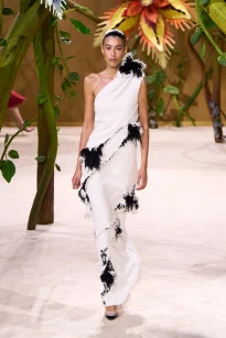 00018-chanel-fall-2026-couture-credit-gorunway