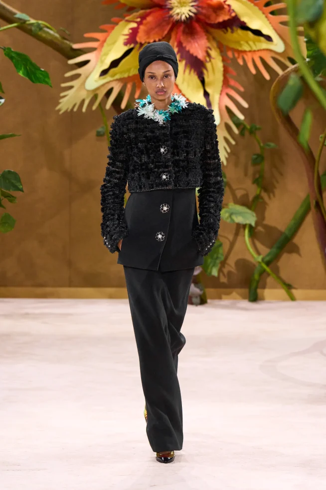 00022-chanel-fall-2026-couture-credit-gorunway