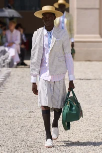 00024-thom-browne-spring-2027-menswear-credit-gorunway