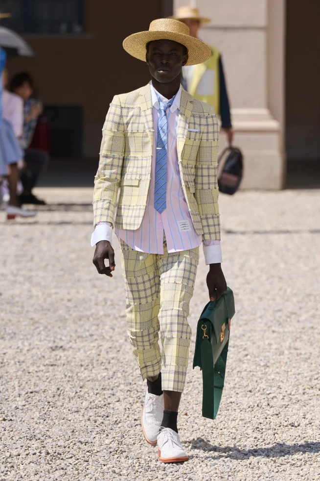 00025-thom-browne-spring-2027-menswear-credit-gorunway