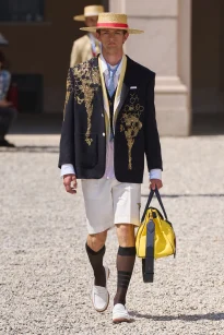 00028-thom-browne-spring-2027-menswear-credit-gorunway