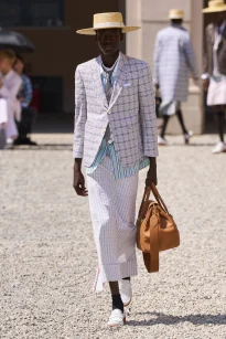 00038-thom-browne-spring-2027-menswear-credit-gorunway