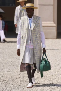 00051-thom-browne-spring-2027-menswear-credit-gorunway