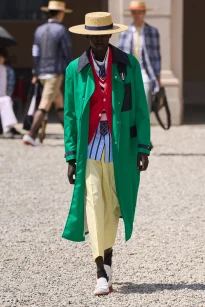 00053-thom-browne-spring-2027-menswear-credit-gorunway