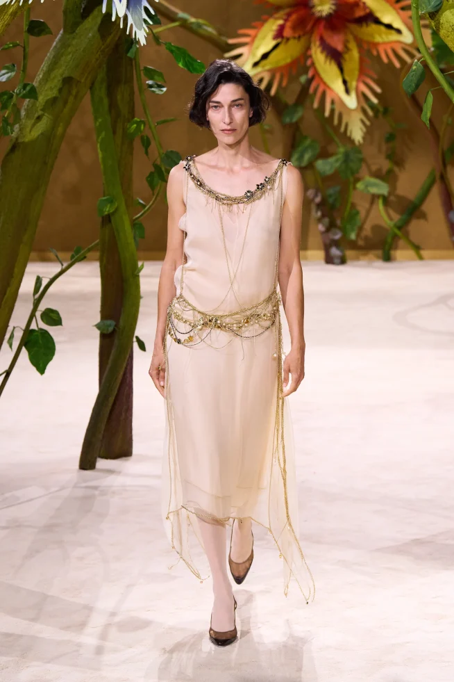 00054-chanel-fall-2026-couture-credit-gorunway