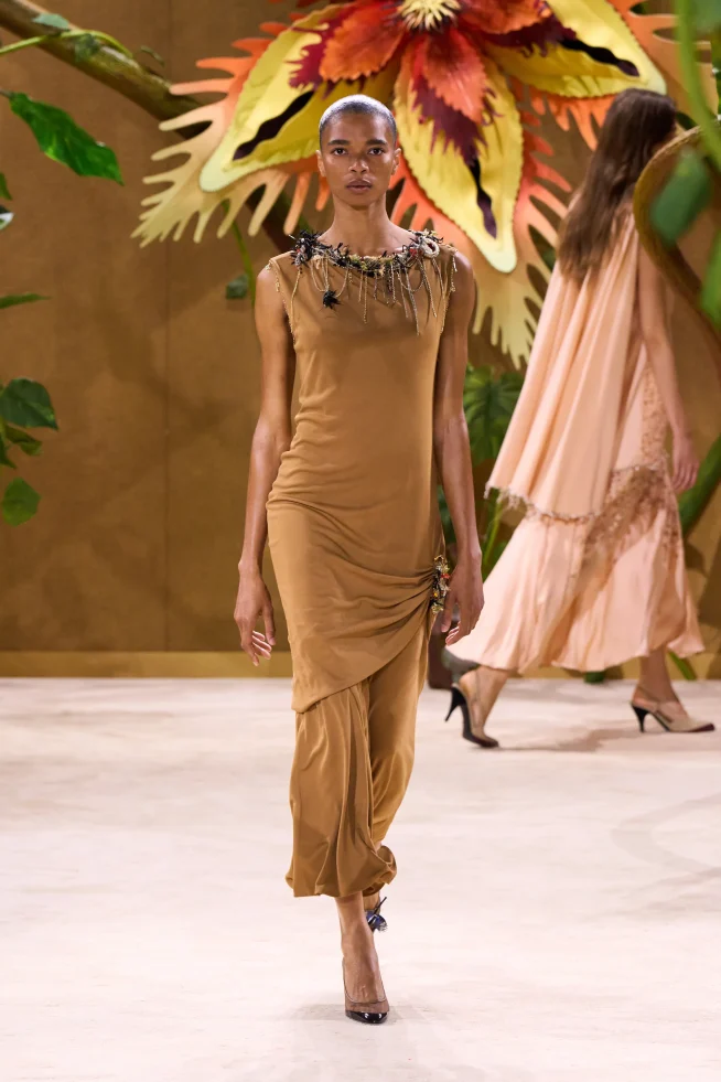 00057-chanel-fall-2026-couture-credit-gorunway