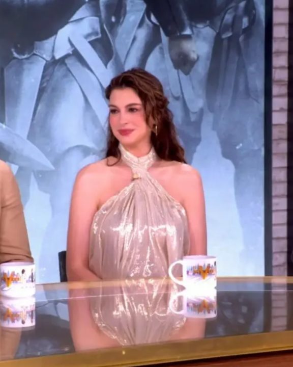 Anne Hathaway no programa "The View"