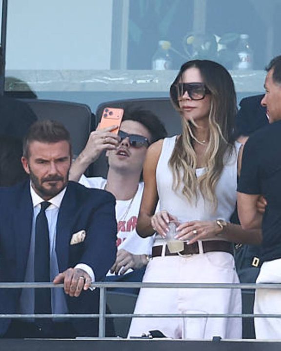 Victoria e David Beckham — Foto: CHARLY TRIBALLEAU/Getty Images