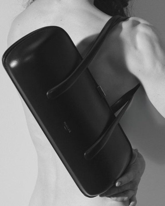 Novas bolsas da Mugler