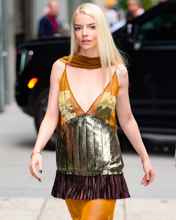 Os looks grifados de Anya Taylor-Joy em NY