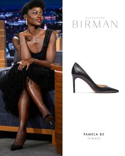 Salto alto Alexandre Birman usado por Lupita Nyong’o