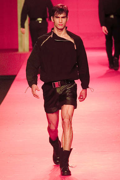 desfile-ellusmen-verao2001spfw-101
