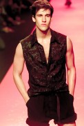 desfile-ellusmen-verao2001spfw-120