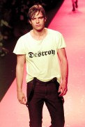 desfile-ellusmen-verao2001spfw-124