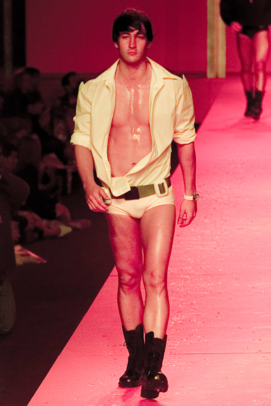 desfile-ellusmen-verao2001spfw-130