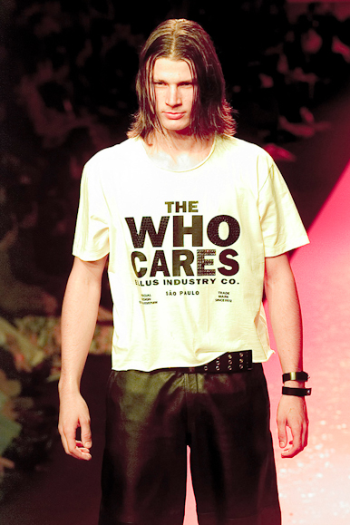 desfile-ellusmen-verao2001spfw-139