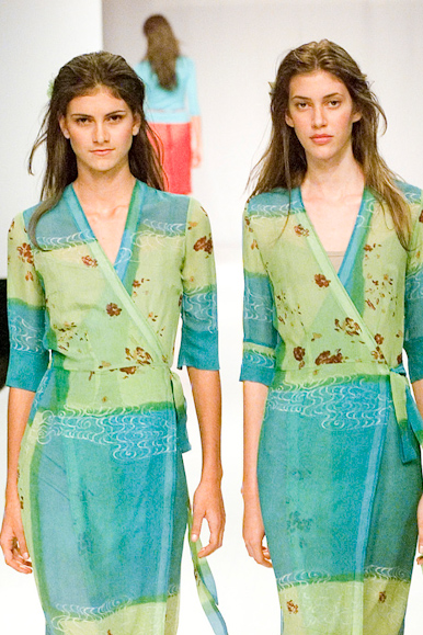 desfile-equilibrio-verao2001spfw-107