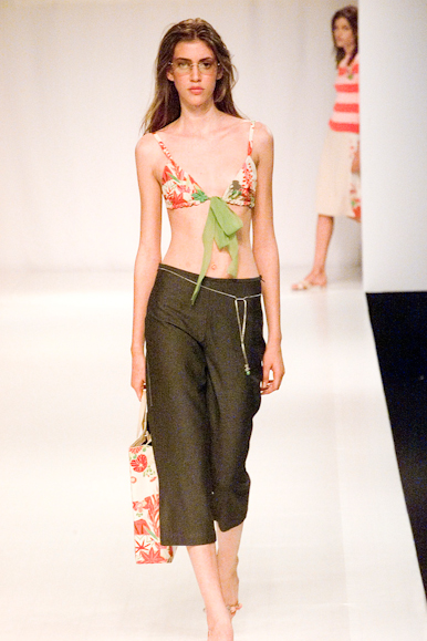 desfile-equilibrio-verao2001spfw-123