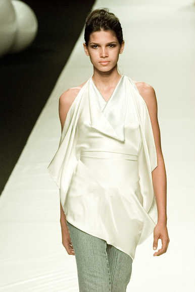 desfile-fausehaten-verao2001spfw-102