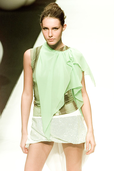 desfile-fausehaten-verao2001spfw-123