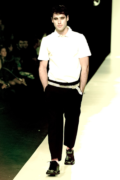 desfile-fausehatenmen-verao2001spfw-110