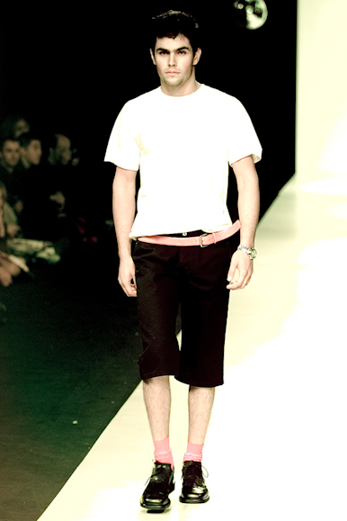 desfile-fausehatenmen-verao2001spfw-115