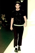 desfile-fausehatenmen-verao2001spfw-116