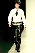 desfile-fausehatenmen-verao2001spfw-122